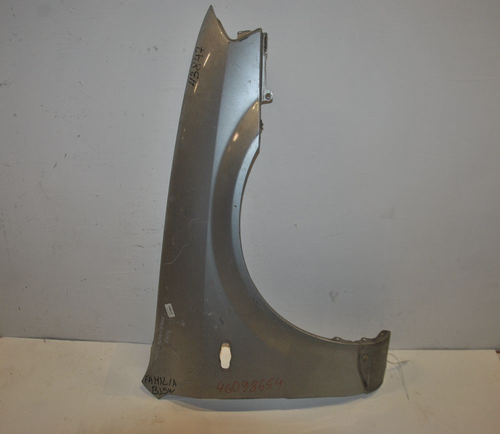 Крыло MAZDA FAMILIA BJ5W Перед Прав (Контрактный) 46098654