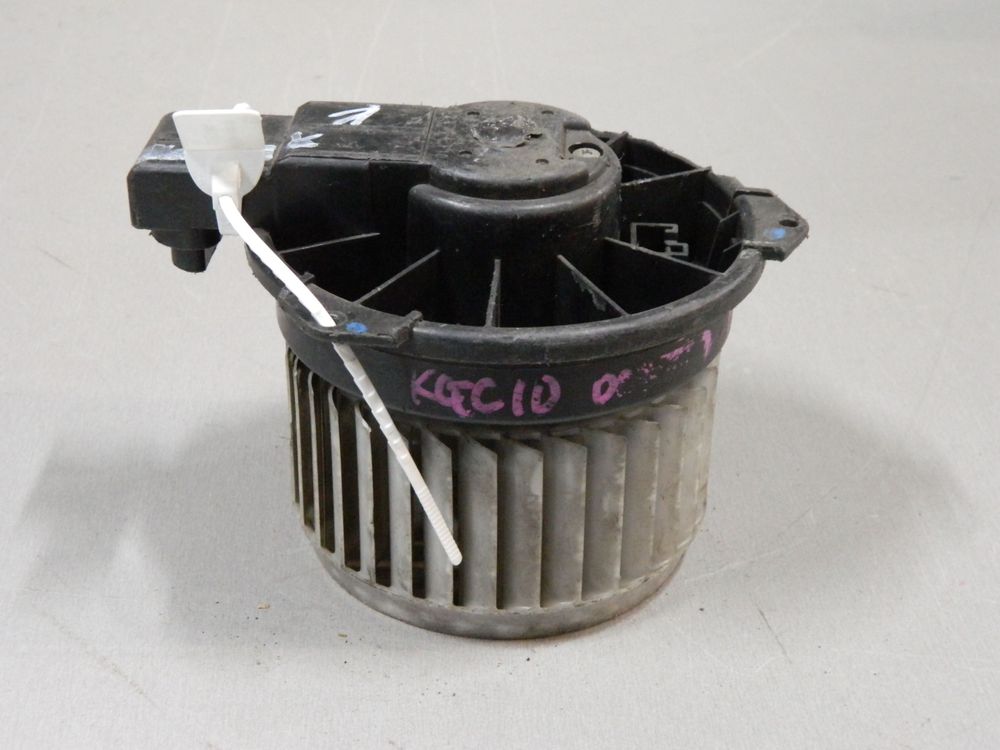 Мотор печки TOYOTA PASSO KGC10 (Контрактный) 68000490