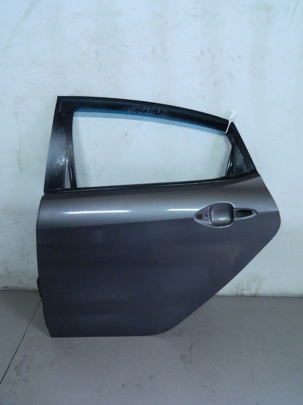 Дверь KIA RIO QB Зад Лев (Б/У) 46098072