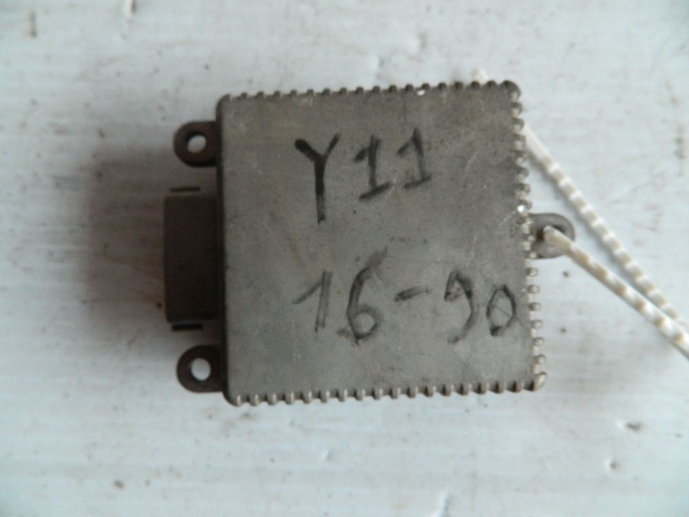 Блок розжига ксенона NISSAN AD Y11 (Контрактный) 35021381