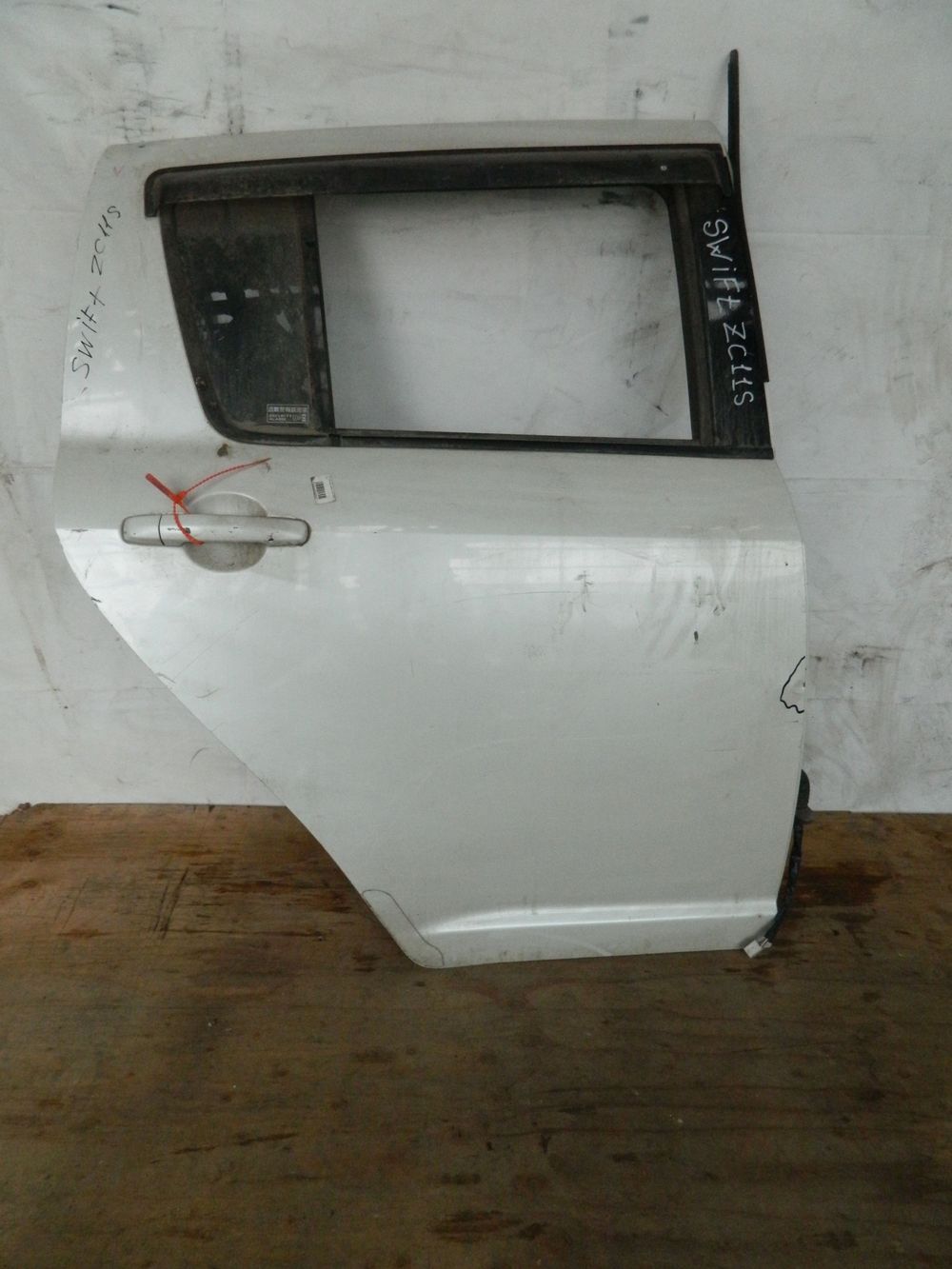 Дверь SUZUKI SWIFT ZC11S Зад Прав (Контрактный) 72355714