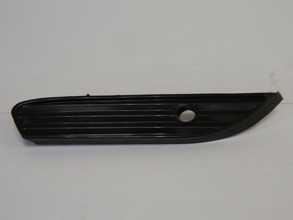 Вставка в бампер JORDEN JH02ACT15017BR HYUNDAI SOLARIS / ACCENT / VERNA 14-17 Перед Прав