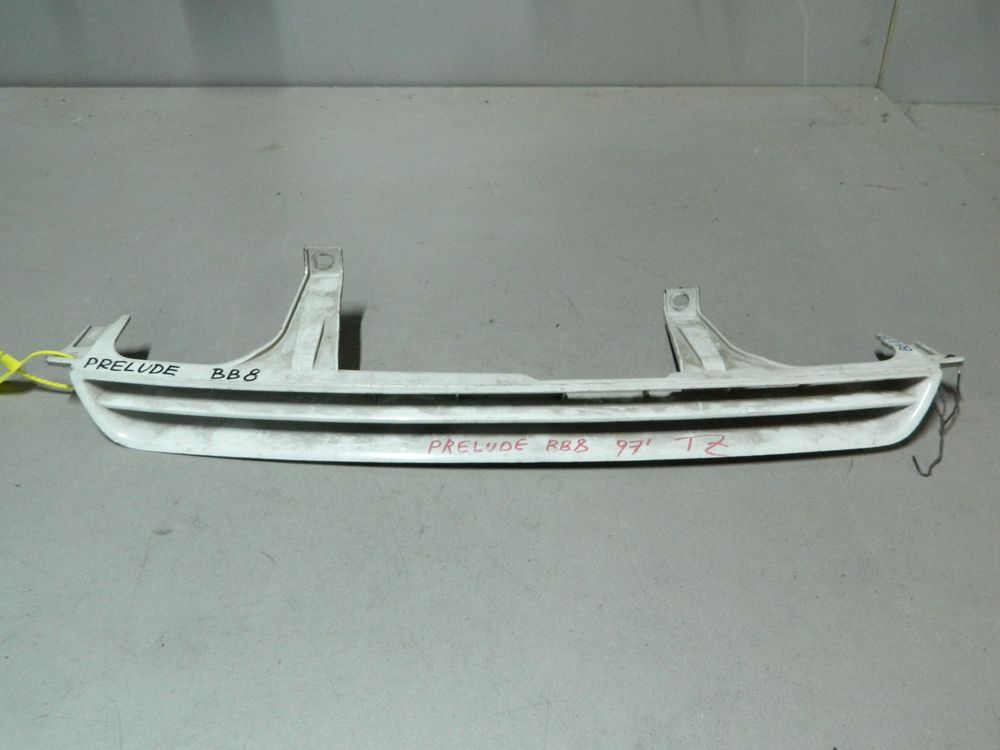 Решетка радиатора HONDA PRELUDE BB8 (Контрактный) 79773003
