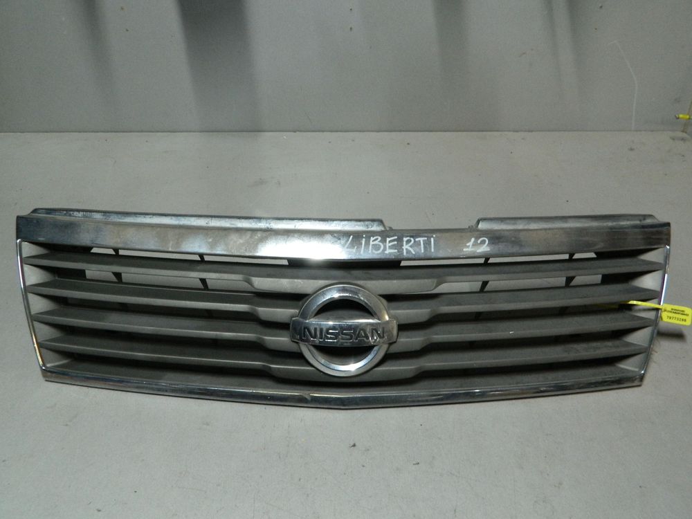 Решетка радиатора NISSAN LIBERTY PM12 (Контрактный) 79773263