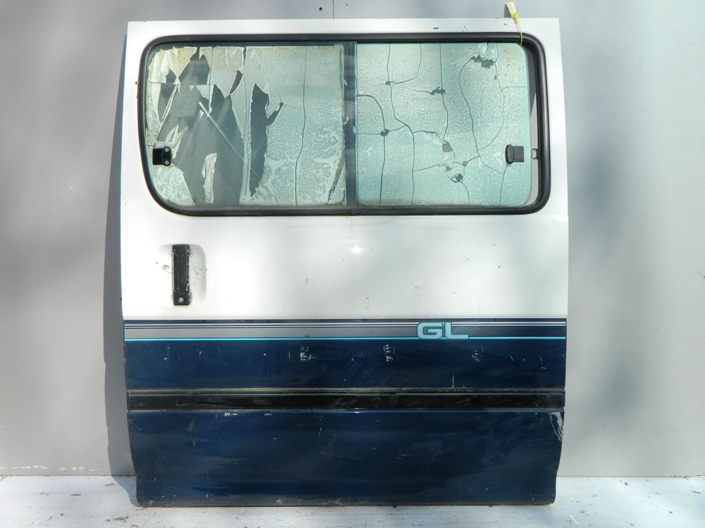 Дверь TOYOTA HIACE LH106 Зад Лев (Контрактный) 40951875