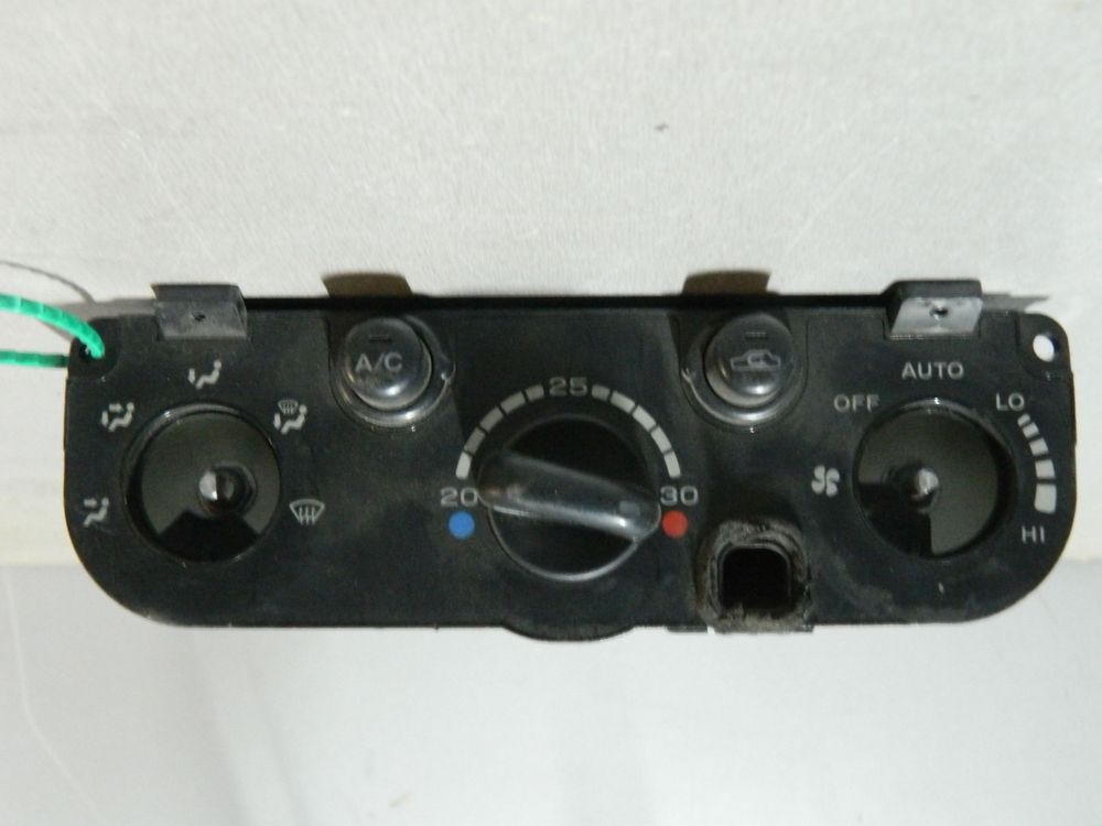 Блок управления климат-контролем SUBARU IMPREZA GC4 (Контрактный) 81540545