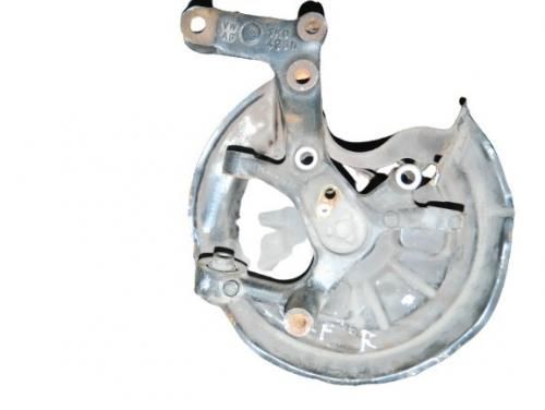 Ступица VOLKSWAGEN GOLF V 1K5 CAXA Зад Прав (Контрактный) 79586594