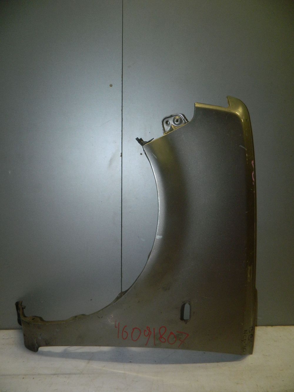 Крыло TOYOTA BB NCP30 Перед Лев (Контрактный) 46091807