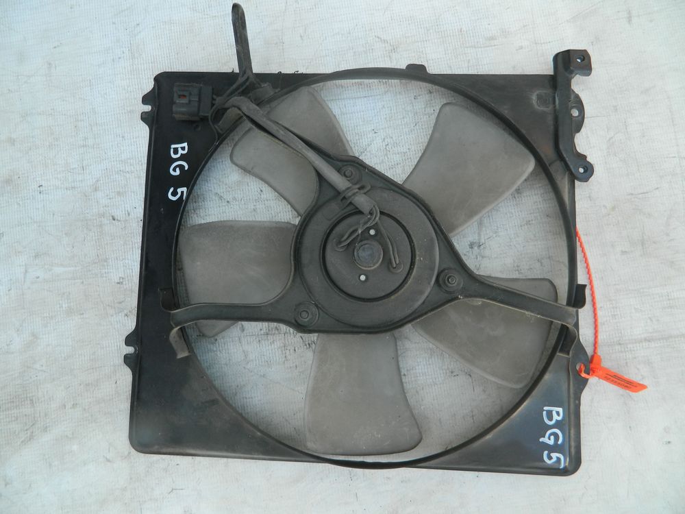 Диффузор радиатора SUBARU LEGACY BG5 (Контрактный) 72355090