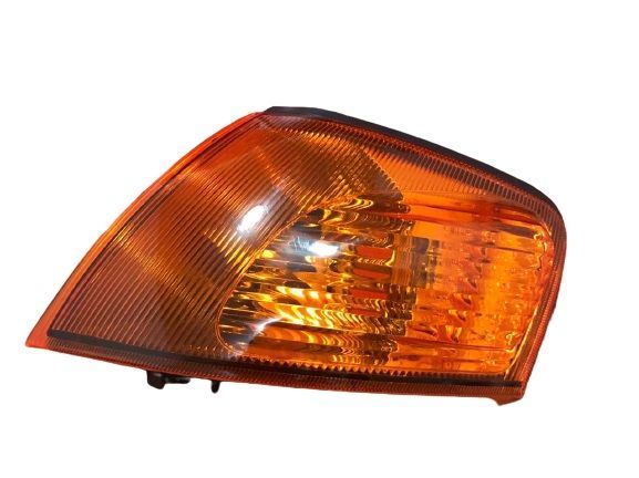 Габарит NISSAN 26115WD225 NISSAN AD, WINGROAD 99-05 желтый