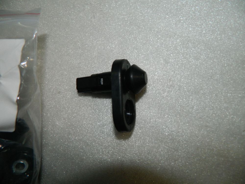 Концевик двери GENERAL PARTS 8423160070