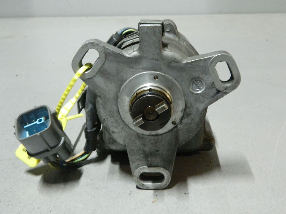 Трамблер HONDA RF2 B20B (Контрактный) 79780065