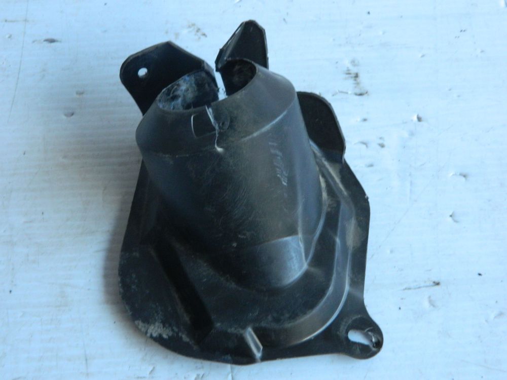 Пыльник рулевой колонки TOYOTA 4525902040 TOYOTA COROLLA ZZE120 4ZZFE (Б/У)
