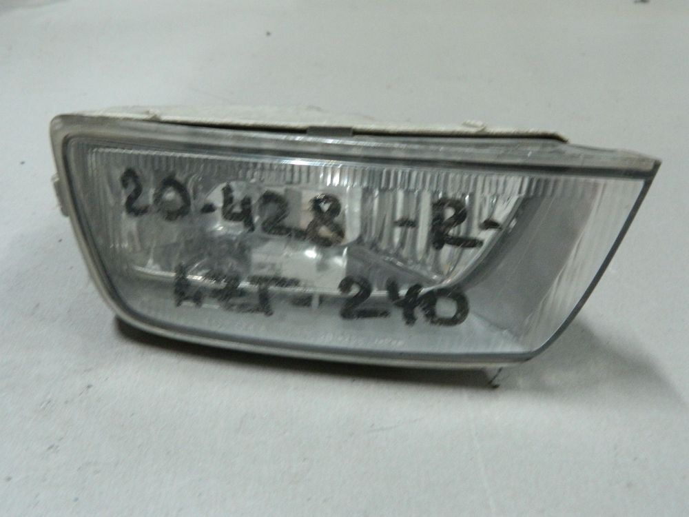Фара противотуманная TOYOTA PREMIO AZT240 Перед Прав 20428 (Контрактный) 698380601