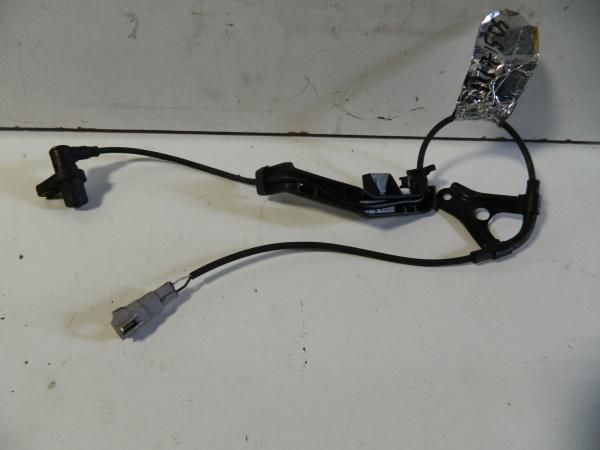 Датчик ABS TOYOTA COROLLA AE110 Перед Лев (Контрактный)