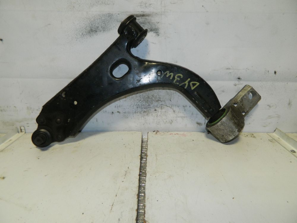 Рычаг подвески MAZDA DEMIO DY3W Перед Лев (Контрактный) 45993595