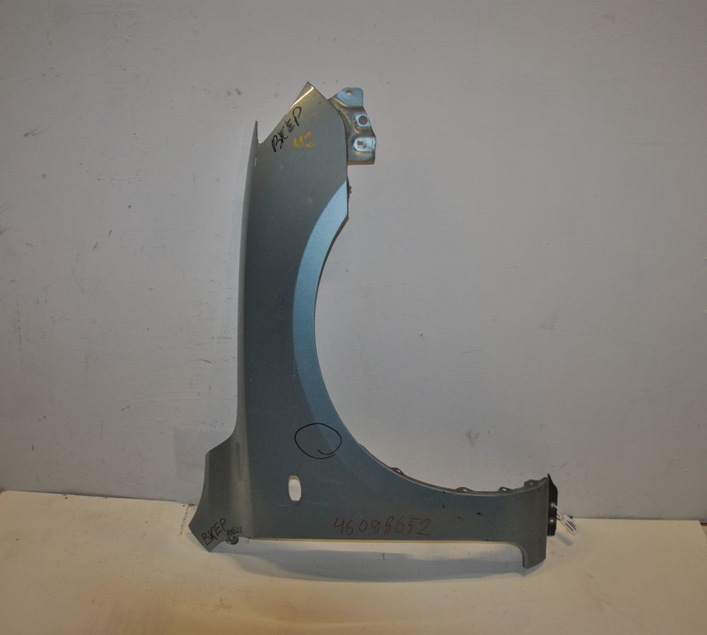 Крыло MAZDA AXELA BKEP Перед Прав (Контрактный) 46098652
