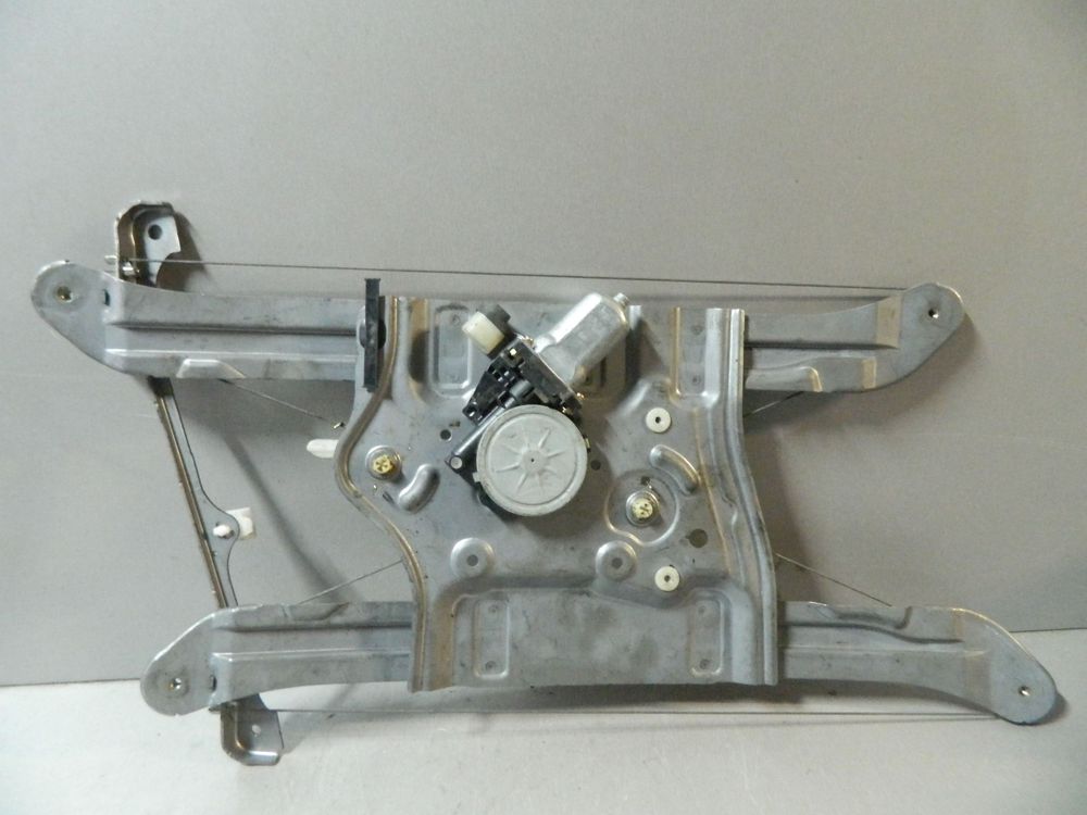 Стеклоподъемник MITSUBISHI GRANDIS NA4W Перед Прав (Контрактный) 79591795