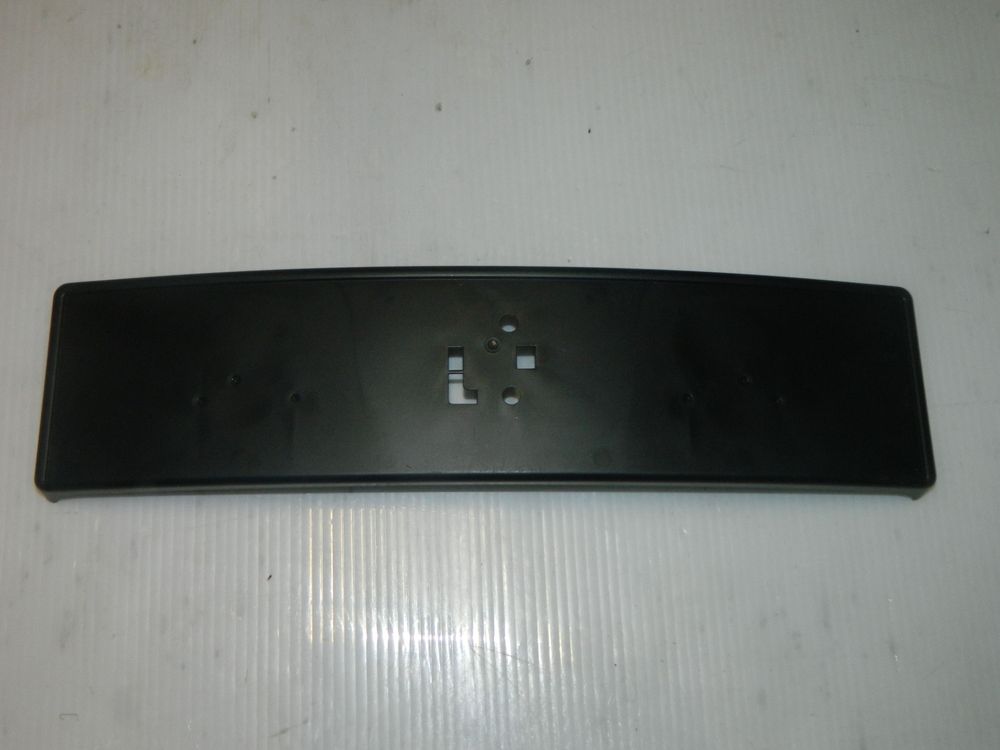 Рамка номерного знака MAZDA BN8V50171A MAZDA 3
