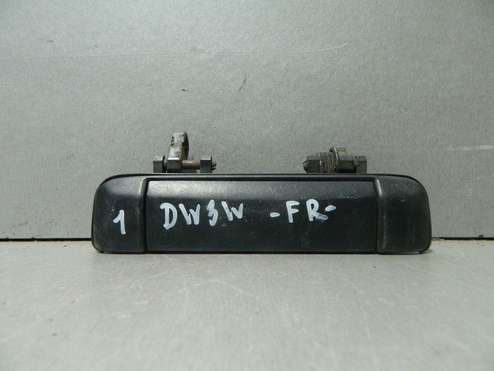 Ручка двери наружная MAZDA DEMIO DW3W Перед Прав (Контрактный) 81539936