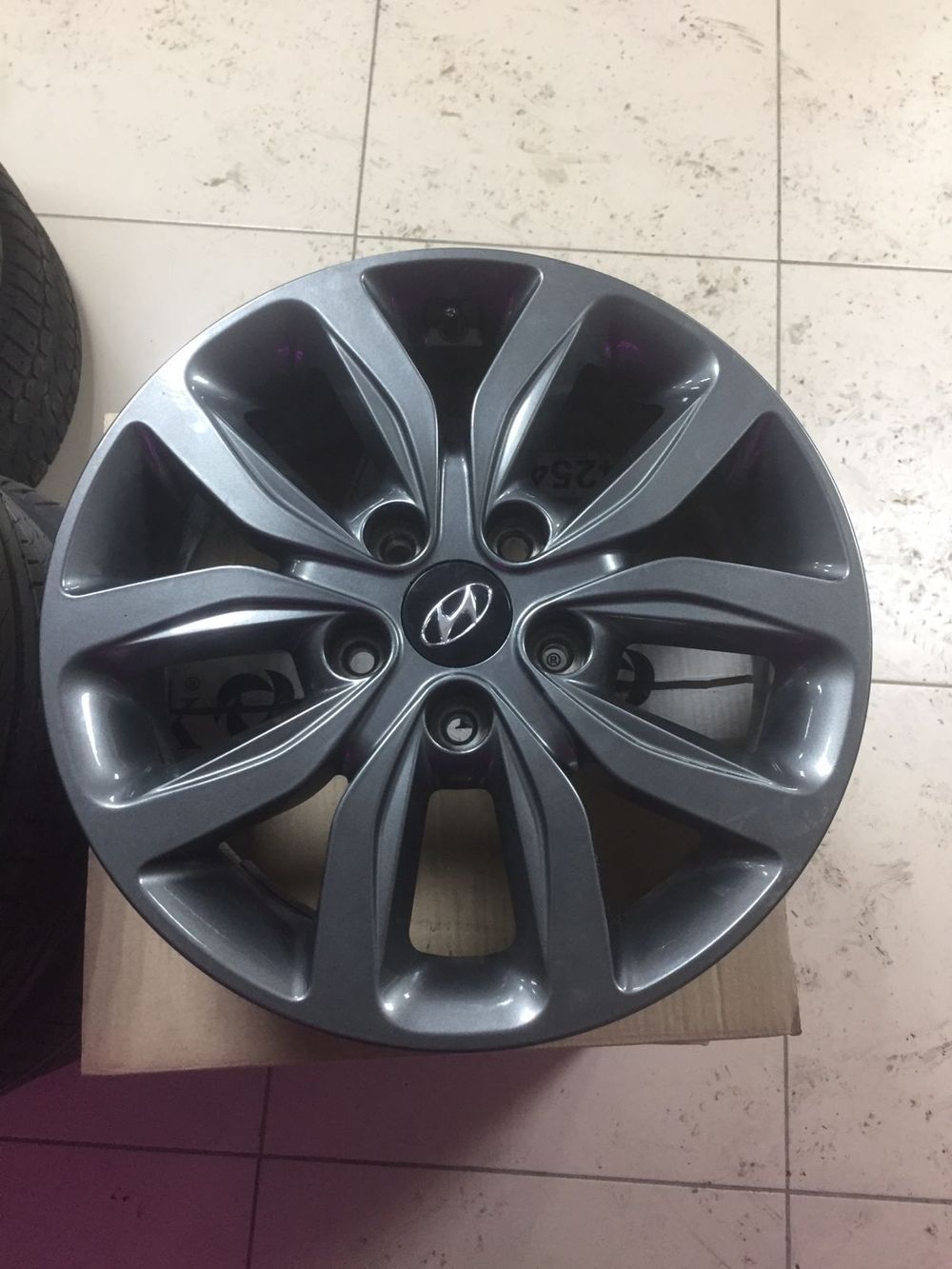 Диск колесный (комплект 4 шт) легкосплавный HYUNDAI Creta 2021 г.в. 5Х114.3 R16 с датчиками давления