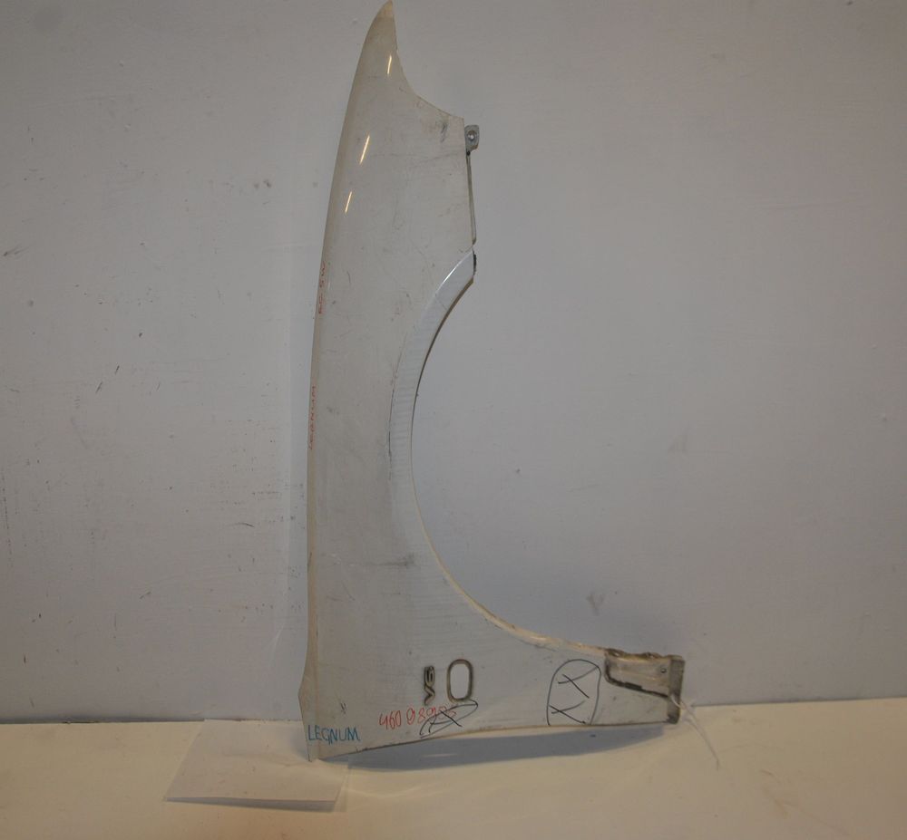 Крыло MITSUBISHI LEGNUM EA1W Перед Прав (Контрактный) 46098906