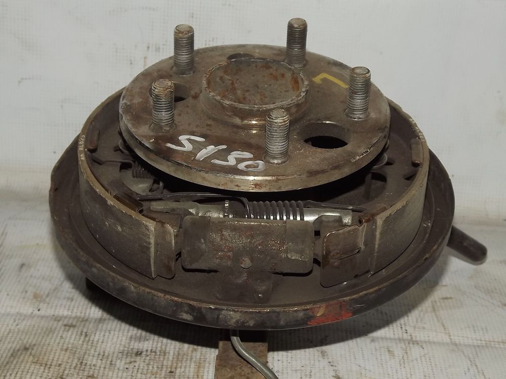 Ступица TOYOTA VISTA  SV30 Зад Лев (Контрaктный) 35017368