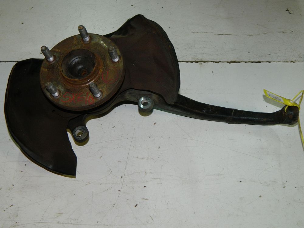 Ступица TOYOTA ALTEZZA SXE10 Перед Лев (Контрактный) 40940842