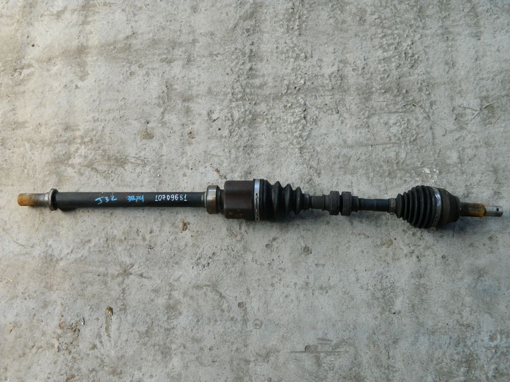 Привод NISSAN TEANA J32 Перед Прав (Контрактный) 10709681