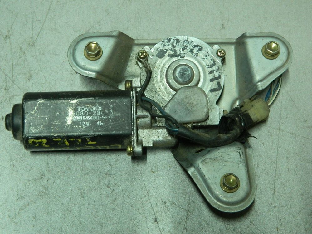 Мотор заднего дворника TOYOTA ESTIMA LUCIDA TCR20 (Контрактный) 81528800
