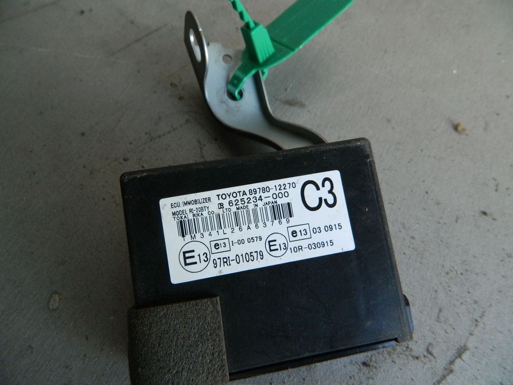 Блок иммобилайзера TOYOTA COROLLA E150 (Контрактный) 81530952