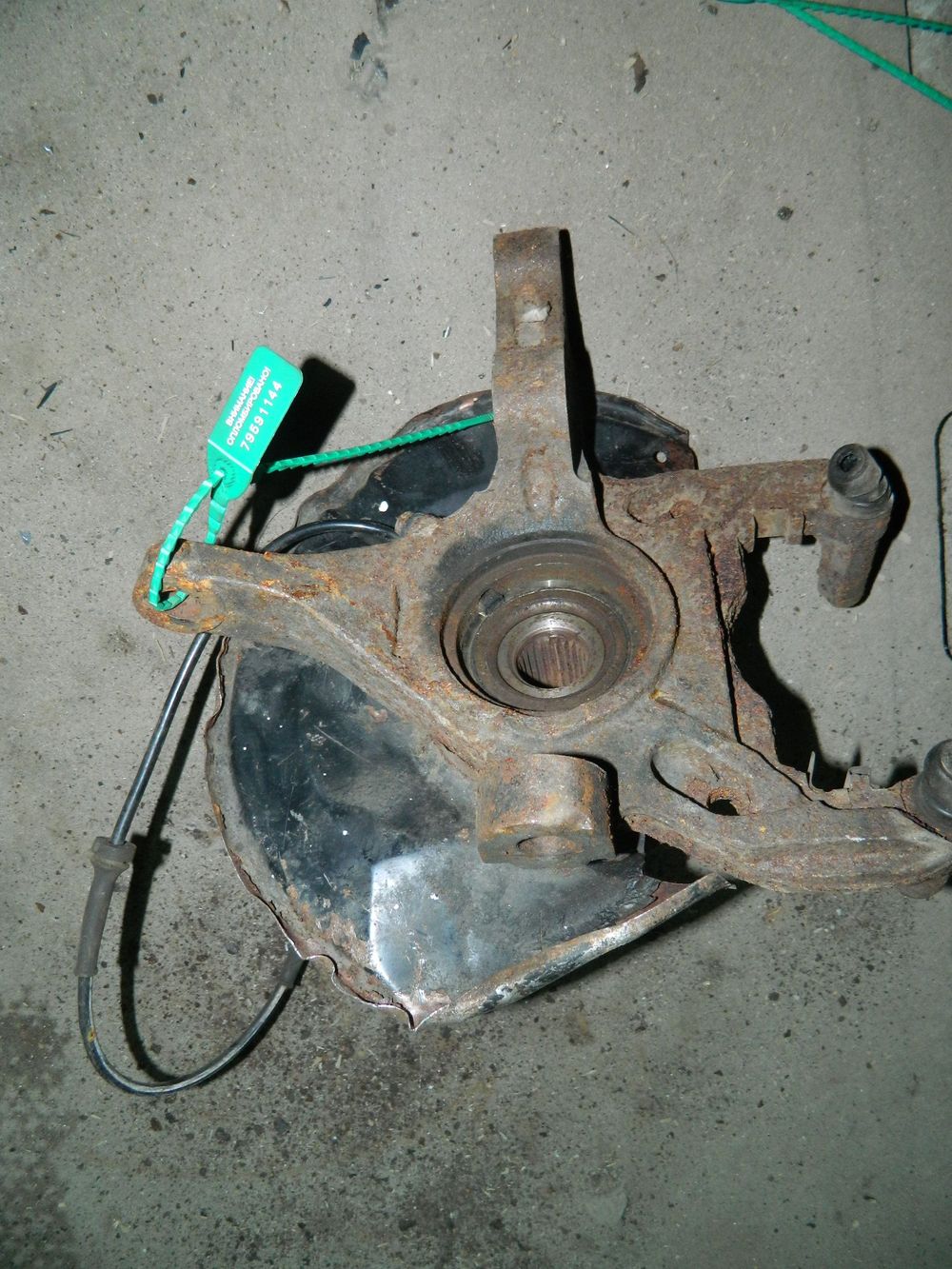 Ступица MITSUBISHI COLT Z25A Перед Лев (Контрактный) 79591144