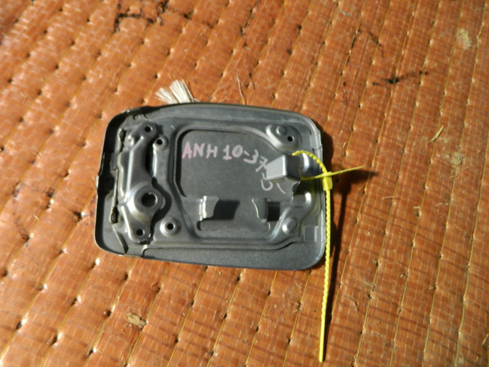 Лючок бензобака TOYOTA ALPHARD ANH10 (Контрактный) 94603907
