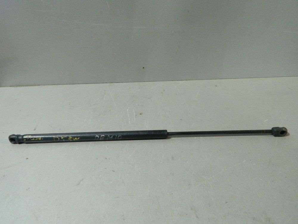 Амортизатор багажника MAZDA DEMIO DY3W (Контрактный) 81528996