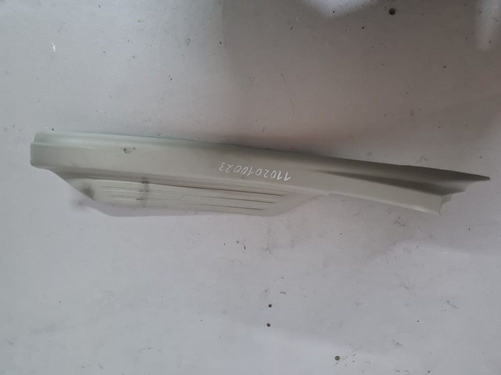 Накладка на порог внутренняя TOYOTA CAMRY ACV40 Задн Лев (Контрактный) 1102010023