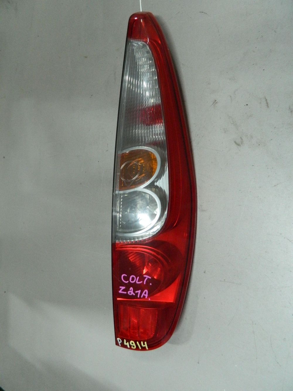 Фонарь MITSUBISHI COLT Z21A Зад Прав 4914 (Контрактный) 68000900