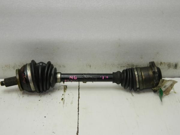 Привод VOLKSWAGEN POLO 9N BKY Перед Лев (Контрактный) D9996170