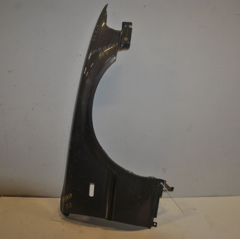 Крыло HONDA INSPIRE CC2 Перед Правв (Контрактный) 46098767
