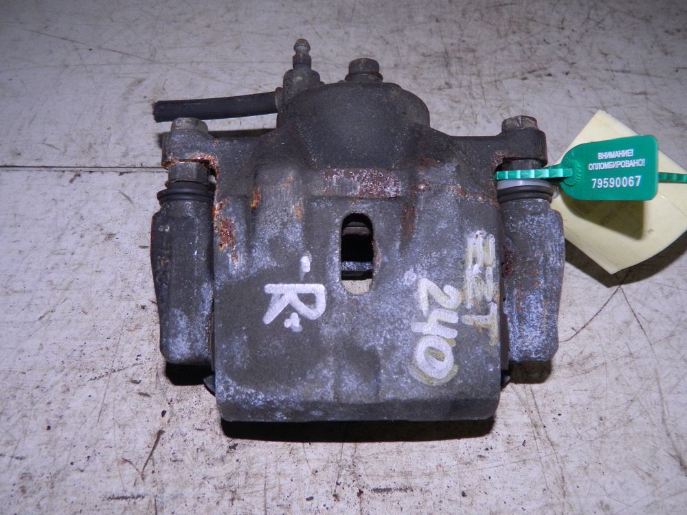 Суппорт TOYOTA PREMIO ZZT240 Перед Прав (Контрактный) 79590067
