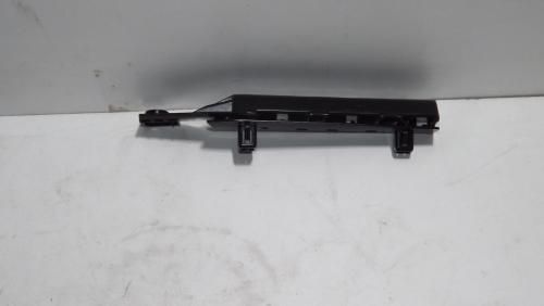 Кронштейн бампера NISSAN 62225ED000