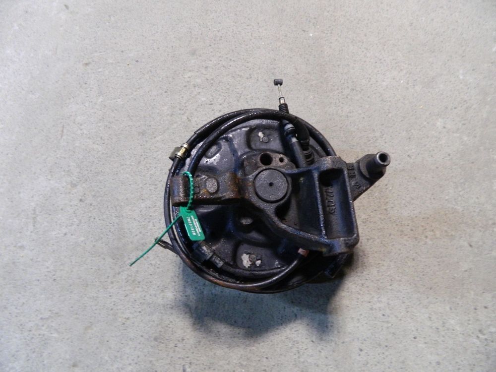 Ступица MAZDA PREMACY CP8W Зад Лев (Контрактный) 79591335