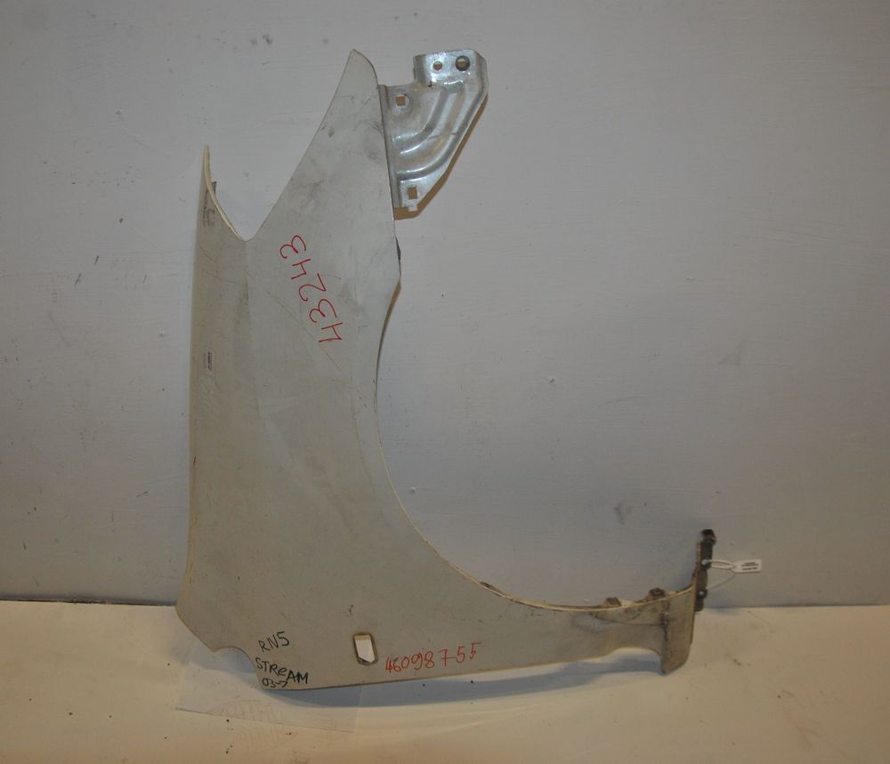 Крыло HONDA STREAM RN5 Перед Прав (Контрактный) 46098755