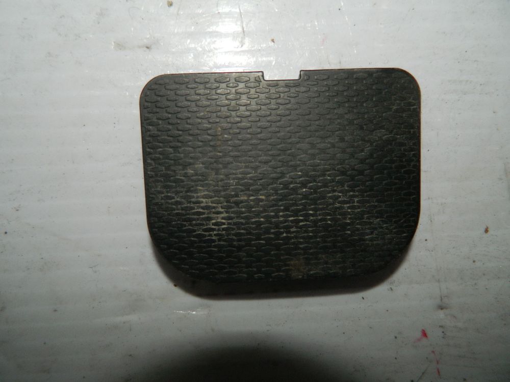 Заглушка в багажник MITSUBISHI OUTLANDER XL CW (Контрактный)