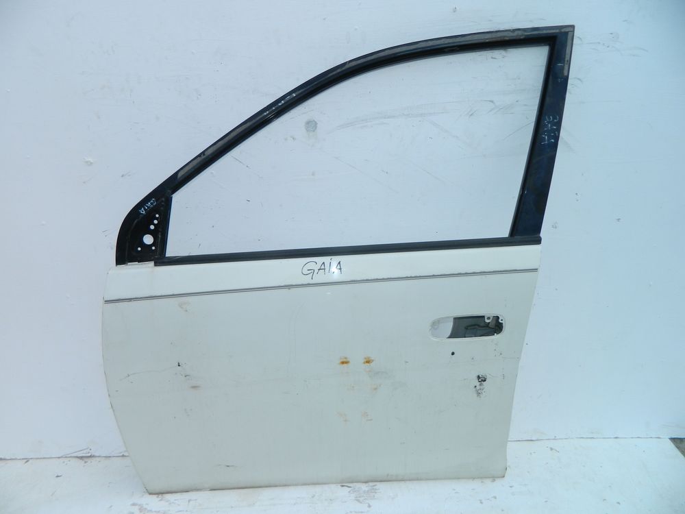 Дверь TOYOTA GAIA SXM10 Перед Лев (Контрактный) 46098016