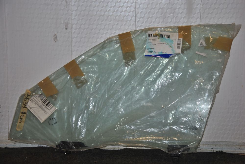 Стекло двери SECURIT 8304LGSH5FD TOYOTA COROLLA Перед Лев