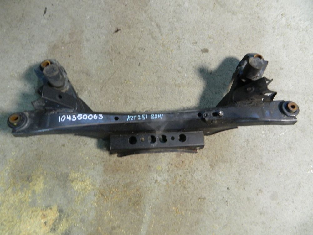 Балка подвески TOYOTA AVENSIS AZT251 Зад (Контрактный) 104350063