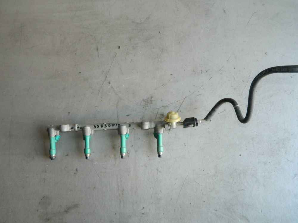 Рампа топливная с форсунками TOYOTA CAMRY ACV40 2AZFE (Контрактный) 338300143