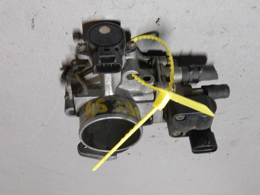 Дроссельная заслонка TOYOTA 3SFE (Контрактный) 79780742