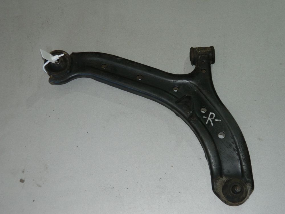 Рычаг подвески HYUNDAI ACCENT LC G4EB Перед Прав (Б/У) 45989888