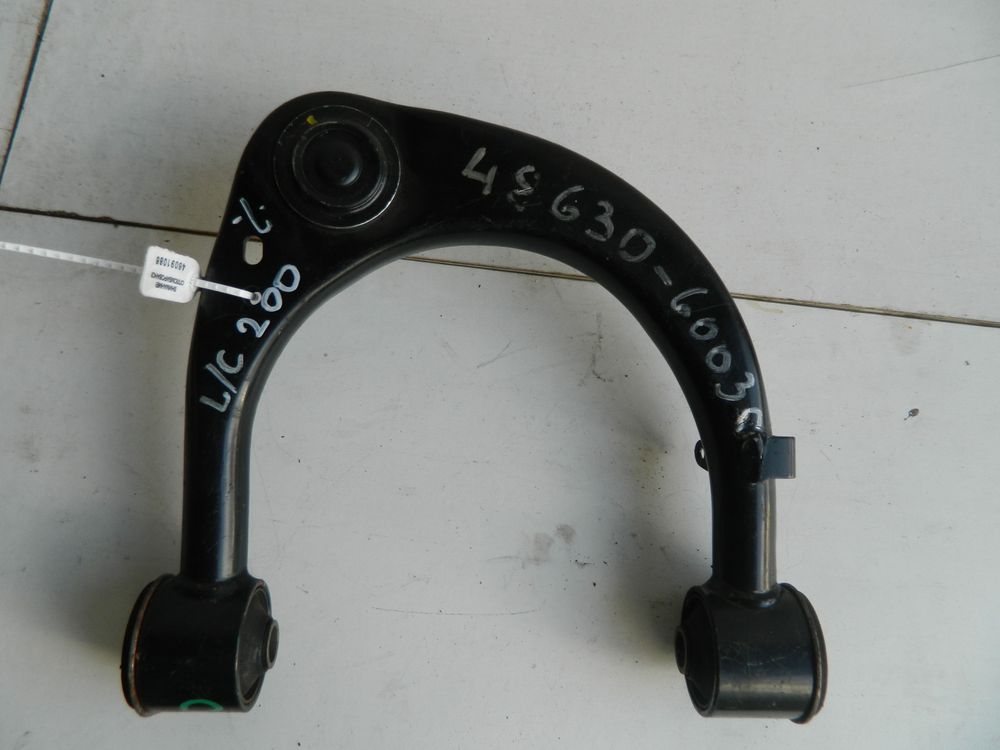 Рычаг подвески TOYOTA LAND CRUISER GRJ200 Перед Лев (Контрактный) 46091086